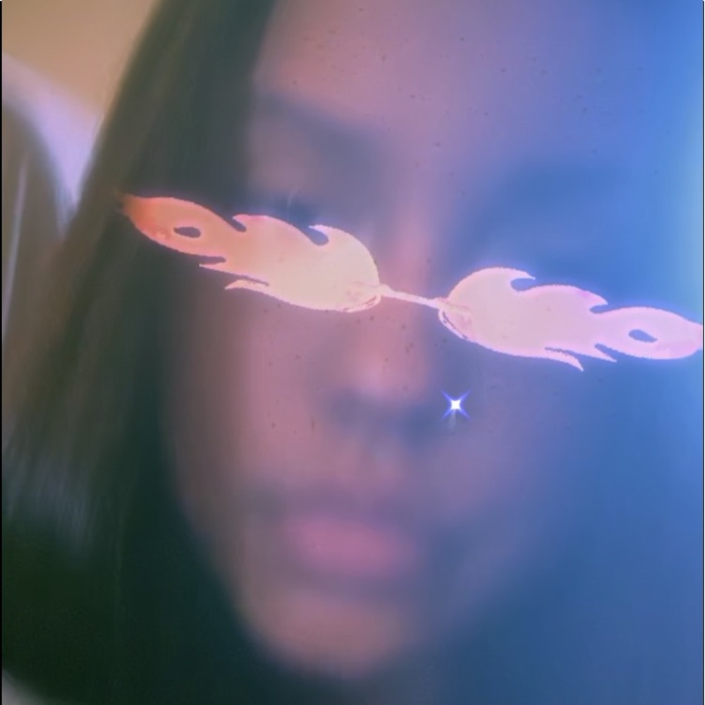 Meet your Posher, Cecilia